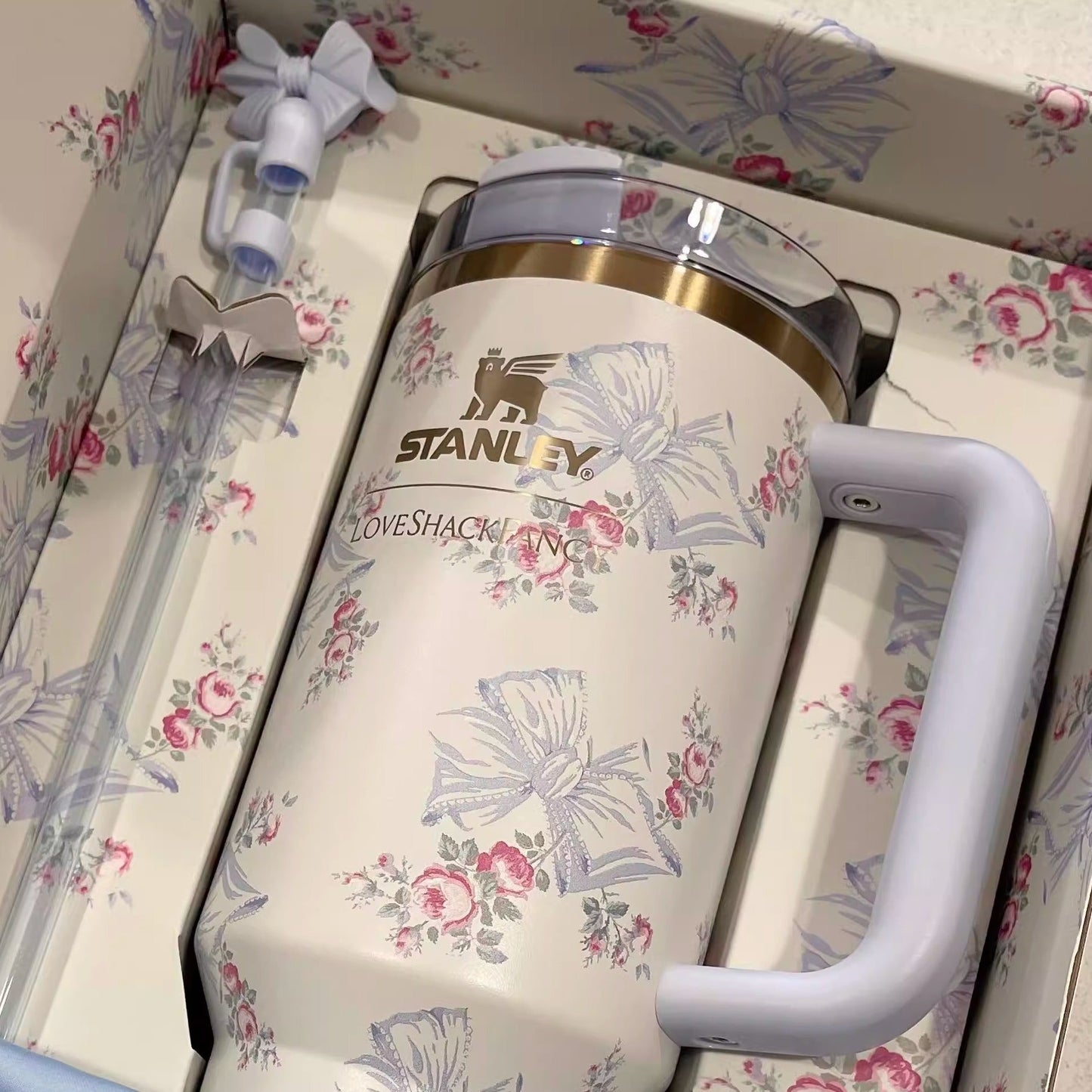 Momenvera x LSF Limited Edition Holiday 40 ozTumbler