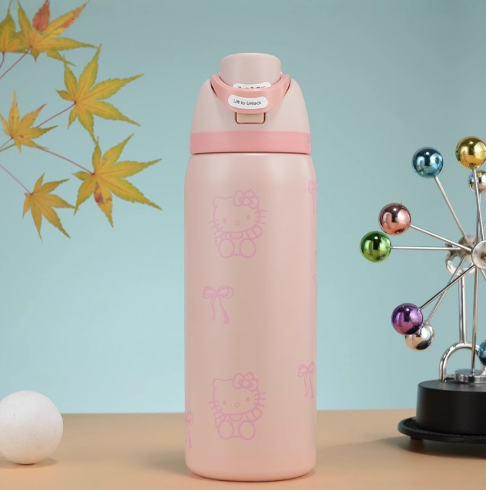 Momenvera Insulated Stainless Steel Water Bottle with Straw-32oz