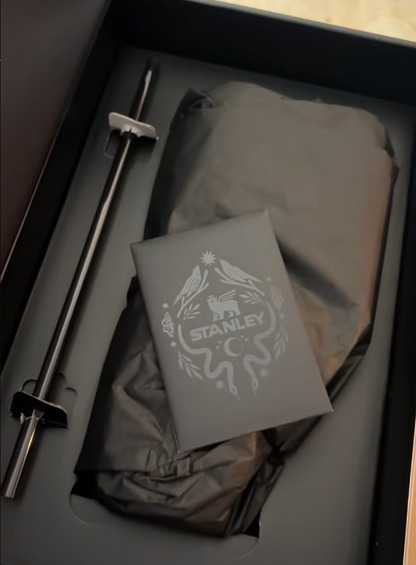 Momenvera The Halloween Quencher Tumbler | 40 OZ